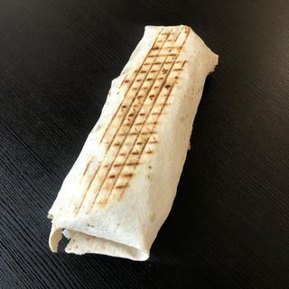 Lawasz kebab z frytkami