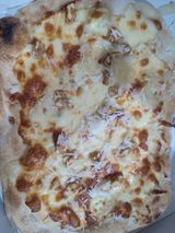 3. Pinsa Cinque Formaggi