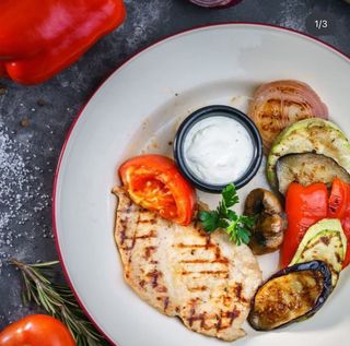 Стейк курячий (180/100/30г)