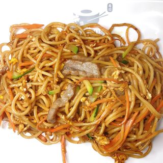 62. Spaghetti con verdure e manzo