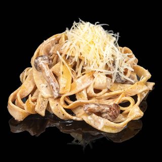 Талиателе с диви гъби и пармезан﻿