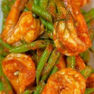 Phad Prik Khing Con Langostinos