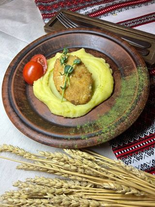 Мазурик з картопляним пюре