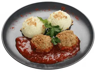 Pulpety w sosie pomidorowym z purée Тефтелі в томатному соусі з пюре (440g)