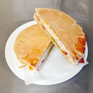 Mogollón De Pollo Cocido