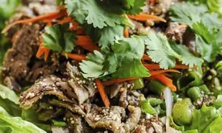 Ensalada Namtok