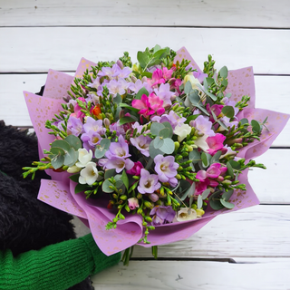 Buchet 75 Frezii multicolor 