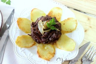 Rabo de toro con patatas