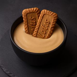 Natillas Lotus  cremosas y con polvo de galleta Lotus crujiente