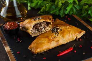 Самсы с курицей и сыром (180г)