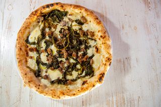 Pizza Salsiccia e Friarielli