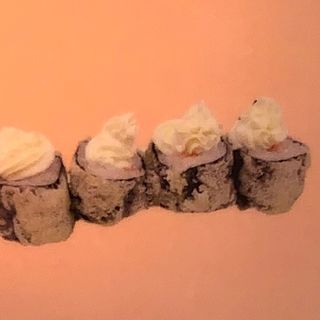  98 Maki de salmón frito con Philadelphia  (8 pzs.)