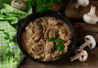 Sauté Aux Champignons Noirs