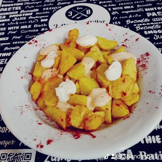 Tapa De Patatas Bravas