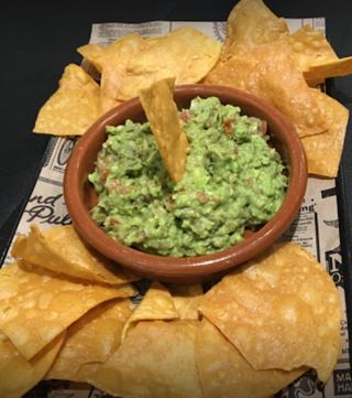 Nachos con Guacamole