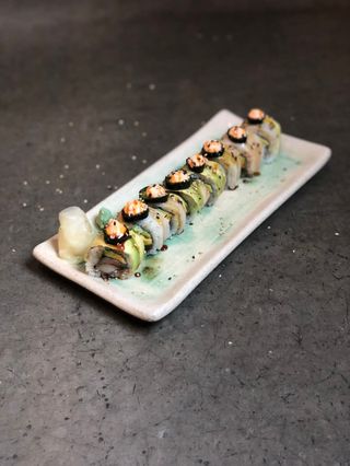 Hamachi jalapeño roll