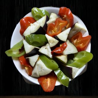 Баклажаны пареные с перцем