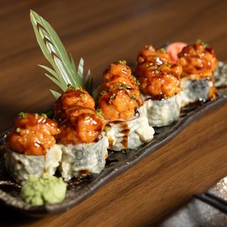 75. Sake Tempura (8 Uds.)