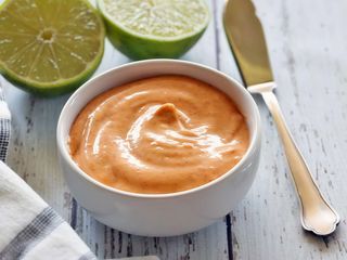 Salsa mayo sriracha