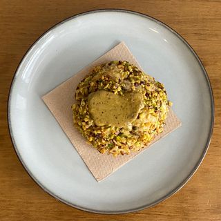 Dabelina pistachina y chocolate blanco