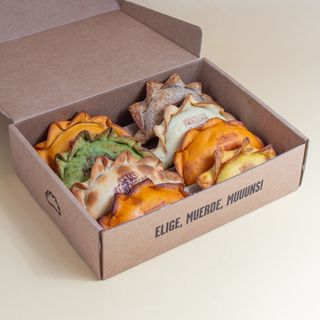 Box 8 Muns (per 2/3 persone)