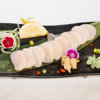 501-SASHIMI VIEIRA/SCALLOPS (10 PCS)  D