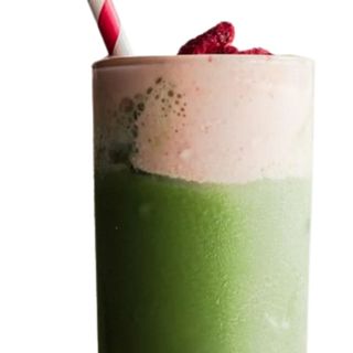 MATCHA FRESA Y PLATANO FRAPPE