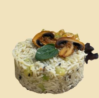 Orez basmati cu legume și unt aromatizat