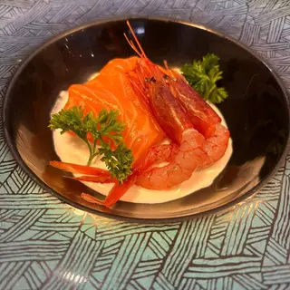 81. Sashimi Burrata
