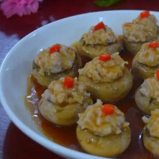 E14. Champiñones Rellenos De Carne