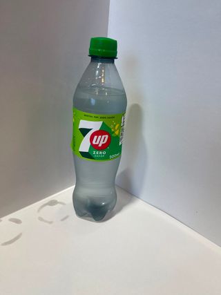 7UP Zero Zahar Lamaie si Lime, 500ML