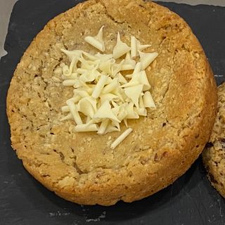 Cookie De Almendras Y Chocolate Blanco