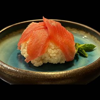 221. Chirashi maguro