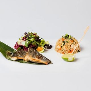 BRANZINO ALLA GRIGLIA CON RISO GAMBERI E VERDURE