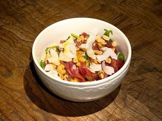 Салат з качкою (280g)