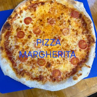 Pizza Margherita Cherry