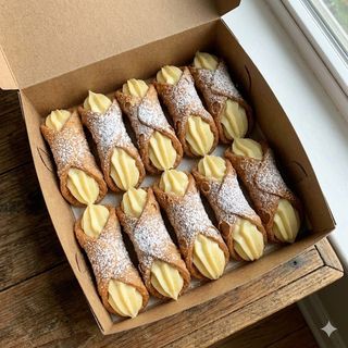 Box da 10 cannoli crema