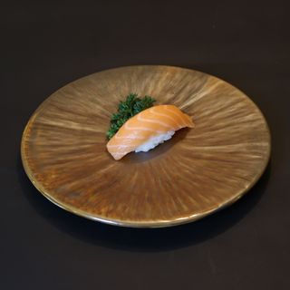 S1- Nigiri Sake 