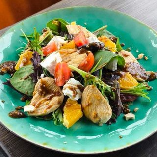 Салат з курячим філе та апельсином