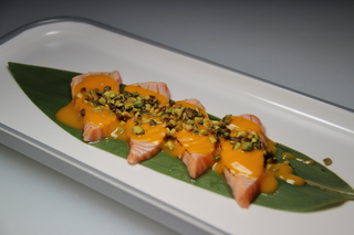 09 Tataki di salmone - 4 pezzi