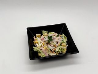 Салат з шинкою та кукурудзою (200g)