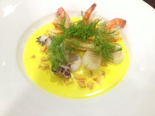 Андалузьке соте з дарами моря і карамельним цикорієм