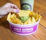 Totopos de maíz + guacamole