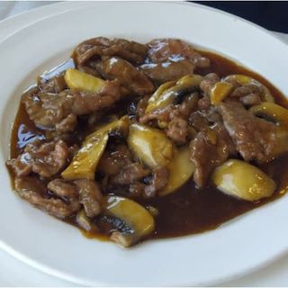 78. Ternera Con Champiñones