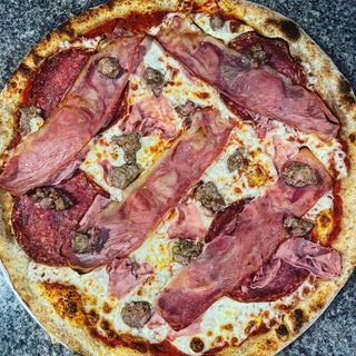 Pizza Carnivora