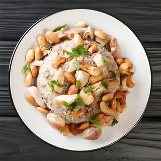 113. Pollo con mandorle