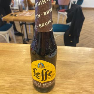 Бира Лефе Брюн 330 мл