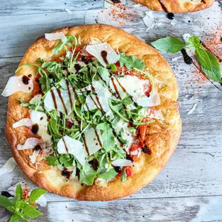 Pizza Caprese