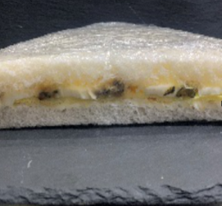 Frittata, mozzarella e zucchine