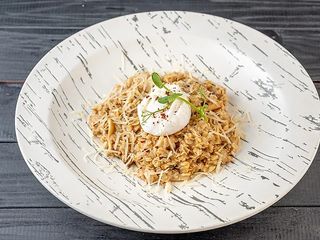 Вівсянка з пармезаном та яйцем пашот (0.320 гр)